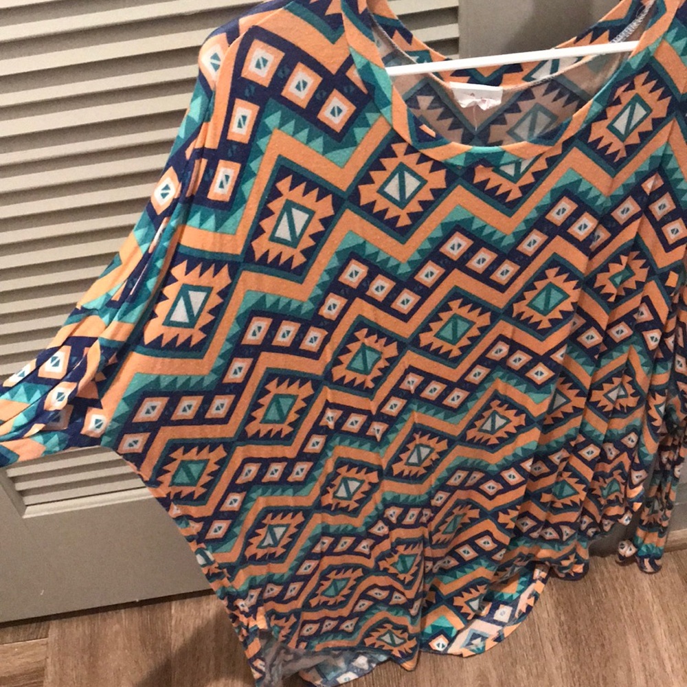 Medium Aztec Top - Picture 2 of 2